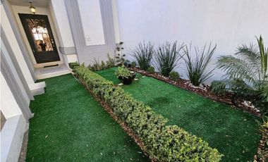 Casa de 3 Recámaras con Cuarto de Servicio y Terraza cumbres