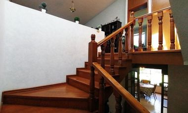 Casa en venta en Fracc. Santa Cruz Guadalupe, Zavaleta con 500m2 de jardín