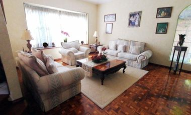 Casa en venta en Fracc. Santa Cruz Guadalupe, Zavaleta con 500m2 de jardín