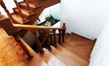 Casa en venta en Fracc. Santa Cruz Guadalupe, Zavaleta con 500m2 de jardín