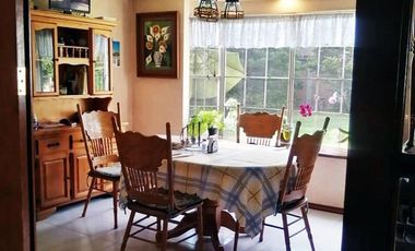Casa en venta en Fracc. Santa Cruz Guadalupe, Zavaleta con 500m2 de jardín