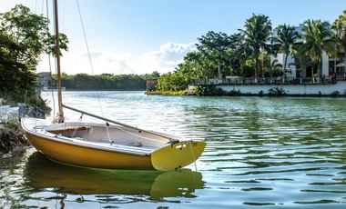 Terreno en Venta Frente el Lago en Lagos del Sol