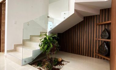 Casa en venta en Parque Real, Cuautlancingo de 2 niveles