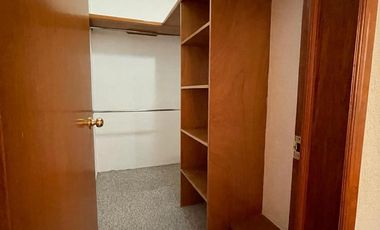 Departamento Único junto a Plaza La Cúspide - $3.7M