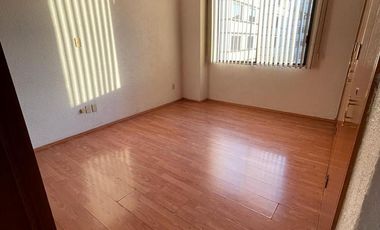 Departamento Único junto a Plaza La Cúspide - $3.7M