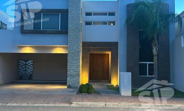 Lujosa Residencia en Venta Misiones II Saltillo