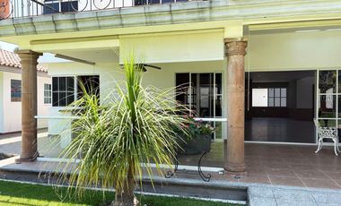 Casa en Venta en Atlixco, con más de 1,000m2 de Terreno