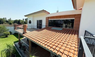 Casa en Venta en Atlixco, con más de 1,000m2 de Terreno