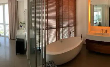 The River 3 bedroom property for rent and sale with river views