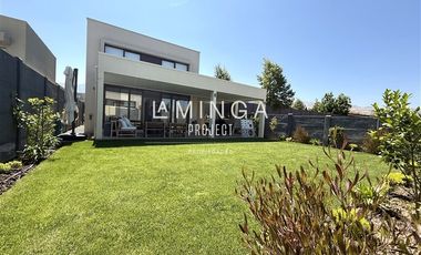 Casa en Arriendo en Piedra Roja