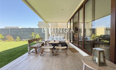 Casa en Arriendo en Piedra Roja