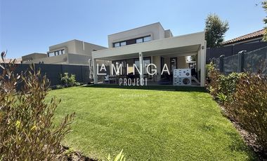 Casa en Arriendo en Piedra Roja