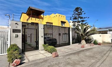Casa en Venta en Pasaje Miramar con Rio Seco - Zona Sur