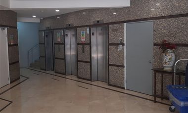Oficina en Arriendo en Luis Thayer Ojeda / Holanda