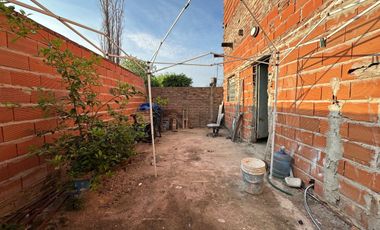 Gran lote con construcciones en Santo Tome