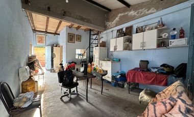 Gran lote con construcciones en Santo Tome