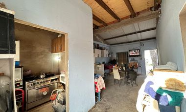 Gran lote con construcciones en Santo Tome