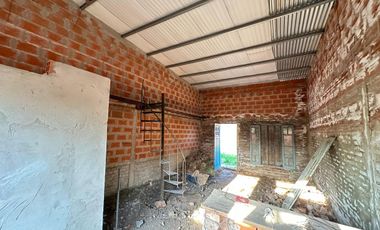 Gran lote con construcciones en Santo Tome