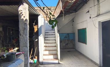 VENTA CASA 3 AMBIENTES TAPIALES PILETA LOCAL