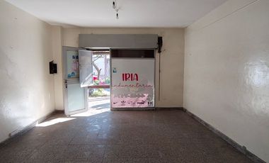 VENTA CASA 3 AMBIENTES TAPIALES PILETA LOCAL