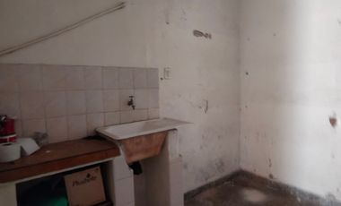 VENTA CASA 3 AMBIENTES TAPIALES PILETA LOCAL