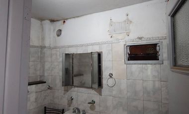 VENTA CASA 3 AMBIENTES TAPIALES PILETA LOCAL