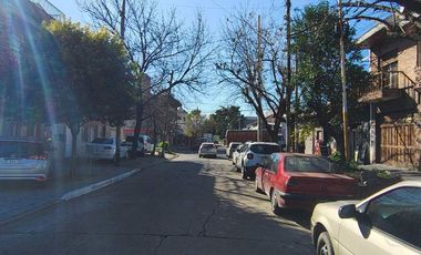 VENTA CASA 3 AMBIENTES TAPIALES PILETA LOCAL