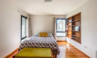 Casa en Venta en City Bell – Parque y Pileta