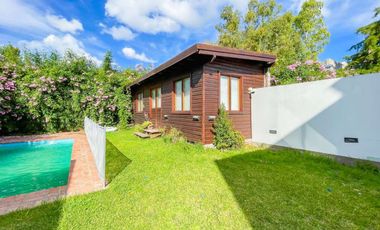 Casa en Venta en City Bell – Parque y Pileta