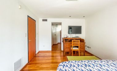 Casa en Venta en City Bell – Parque y Pileta