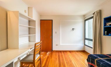 Casa en Venta en City Bell – Parque y Pileta