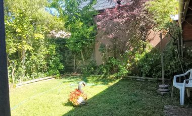 Casa en Venta en BAYONA 2335