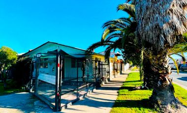 Casa en venta c/ estacionamiento en Peralillo