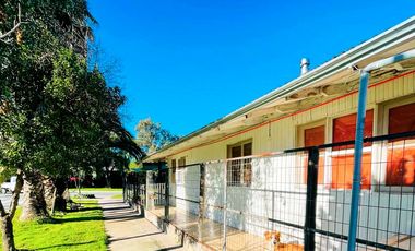 Casa en venta c/ estacionamiento en Peralillo