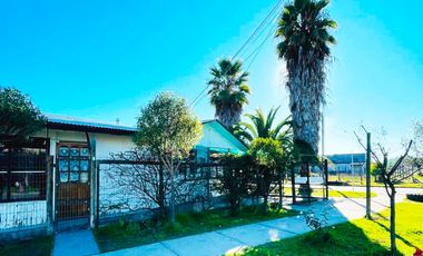 Casa en venta c/ estacionamiento en Peralillo