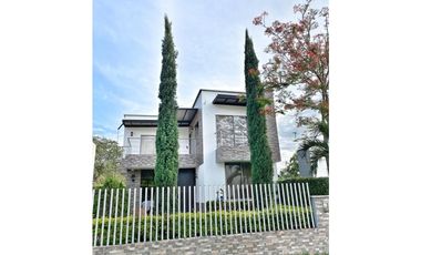 Venta Casa Campestre en Vía Vereda El Llano de Montaña