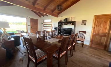 PARCELA CON CASA  PARA VIVIR  3 DORMITORIOS Y 2 BAÑOS