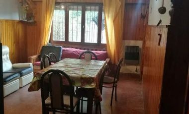 Casa en venta - 3 Dormitorios 2 Baños - Cochera - 200Mts2 - Mar de Ajó