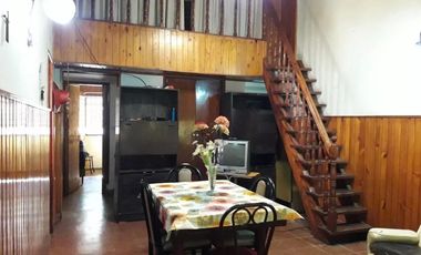 Casa en venta - 3 Dormitorios 2 Baños - Cochera - 200Mts2 - Mar de Ajó