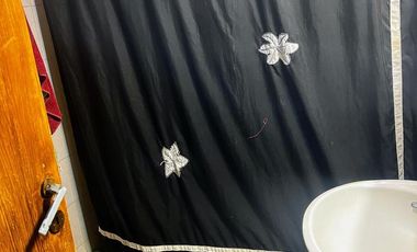 Casa en venta - 3 Dormitorios 2 Baños - Local - 446Mts2 - Saladillo