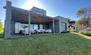 Casa en Venta - Costa Esmeralda Barrio Marítimo I