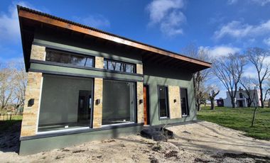 Casa en venta - 2 Dormitorios 2 Baños - Costa del Este