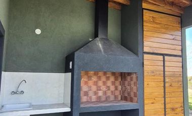 Casa en venta - 2 Dormitorios 2 Baños - Costa del Este