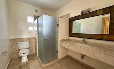 Juriquilla Santa Fe | Frente a Área Verde | Amplia Terraza | 3 Rec | Sala de TV