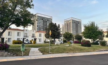 Juriquilla Santa Fe | Frente a Área Verde | Amplia Terraza | 3 Rec | Sala de TV