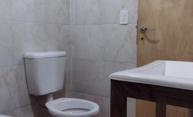 Casa en venta - 2 Dormitorios 1 Baño - 300Mts2 - Carmen de Areco
