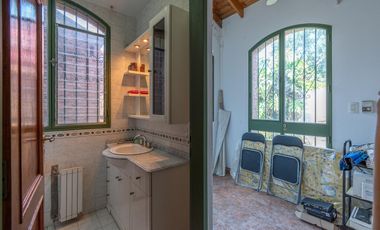 Casa en  venta de 5 Ambientes en Villa Adelina