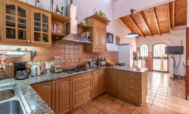 Casa en  venta de 5 Ambientes en Villa Adelina