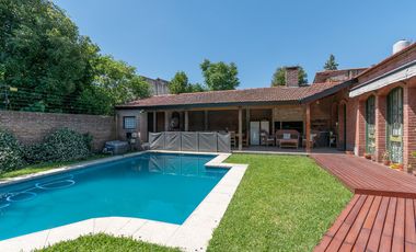 Casa en  venta de 5 Ambientes en Villa Adelina