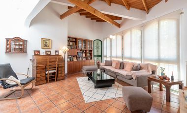 Casa en  venta de 5 Ambientes en Villa Adelina